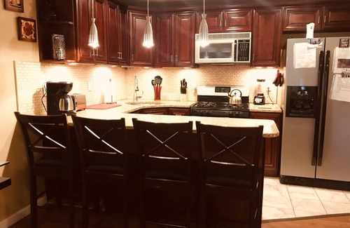Union City Apartment | Ultra Spacious Penthouse - Apt 2 & 3 Combo -15 Mins from NYC