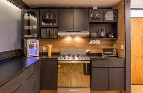 Los Morales Apartment | Ultramod Polanco Stay, TVs & Desks in Each Room!