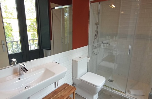 Museo Hotel | Uma Suites Parada del Marqués
