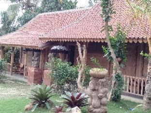 East Selemadeg Hotel | Umadhatu Resort by Amerta
