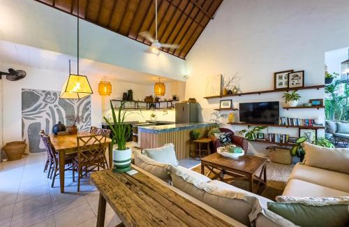 Umalas Villa | Umalas Retreat - FREE COOK up to 8 hours per day - 2 or 3 bedroom private pool villa between Canggu and Seminyak