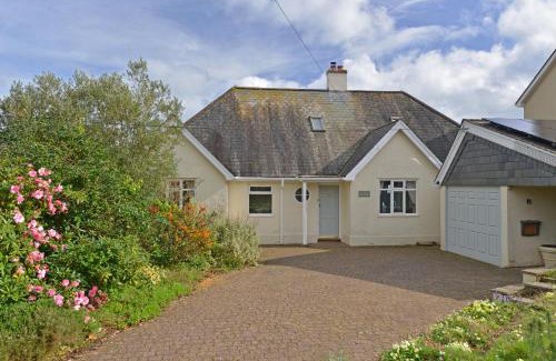 Teignmouth House | Umbrella Pines - Clifftop Home, stunning Views
