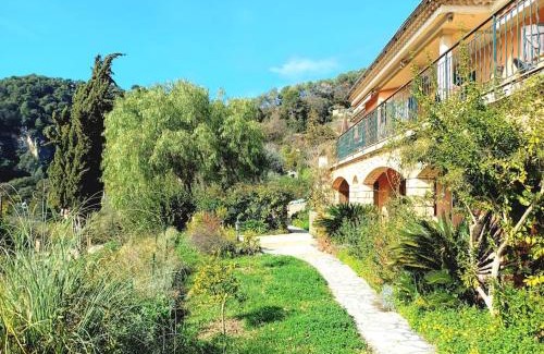 Cagnes-sur-Mer House | Un brin de paille