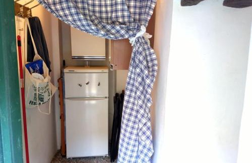 Vasia Apartment | Un tuffo vintage tra mare monti