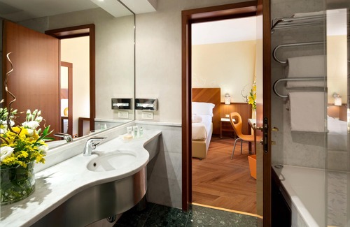Porta Romana Hotel | UNA Hotels Mediterraneo Milano