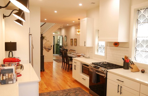 Northeast House | Unbeatable Location on The Hill
