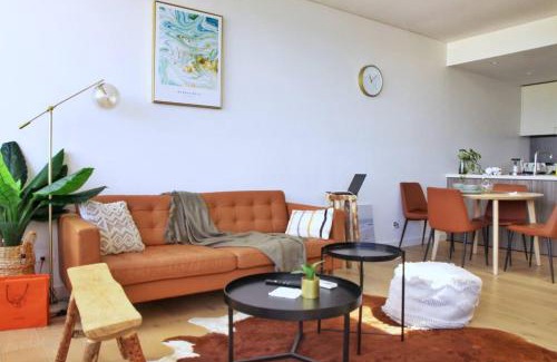 Wentworth Point Apartment | Unbeatable Water View