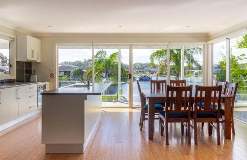 Sussex Inlet House | Unbeatable Waterfront Location