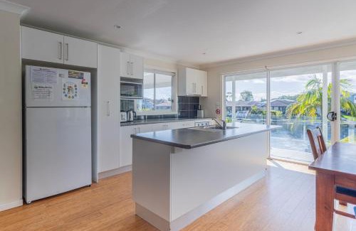 Sussex Inlet House | Unbeatable Waterfront Location