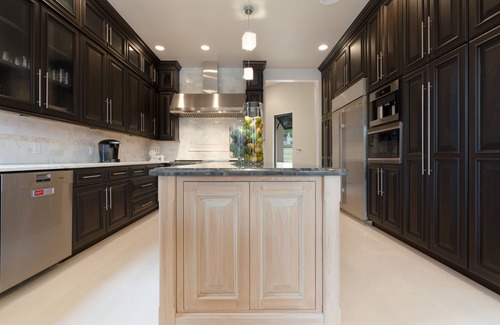 Dallas House | Uncommon Grounds Estate