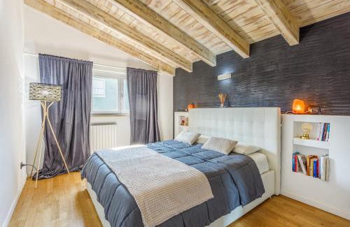 Forlanini Apartment | Unconventional BnB near Linate - Supreme Meme Loft