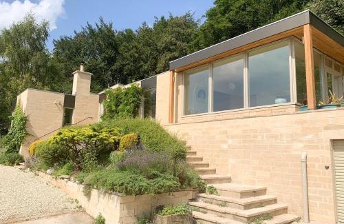 Stroud House | Under Catswood