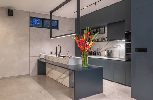 Babakan Villa | Under The Palms