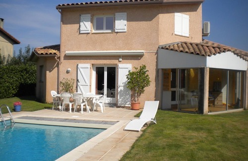 Saint-Simon House | Under the sun of South West France.