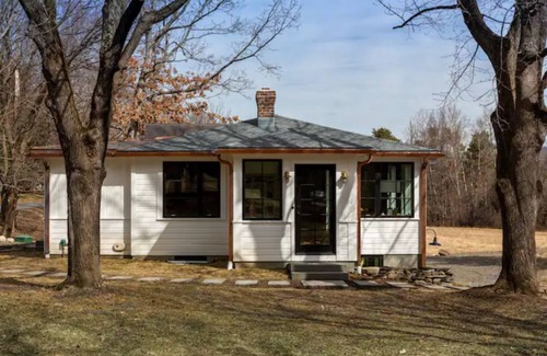 Hillsdale Cottage | Underhill Cottage