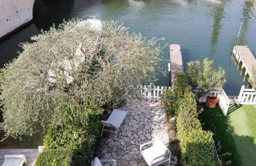 Port Grimaud Villa | Une Maison Un Ponton Plein D Options YourHostHelper
