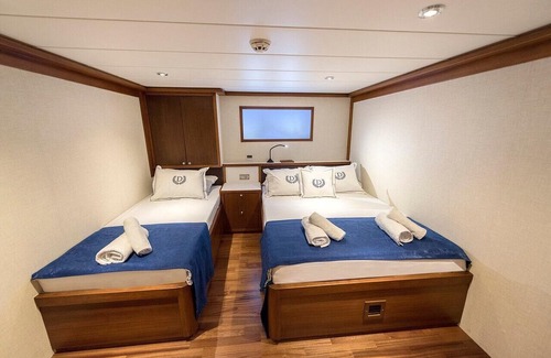 Fethiye Boat Rental | Unforgettable blue voyage experience with a trawler type boat in Gocek & Fethiye