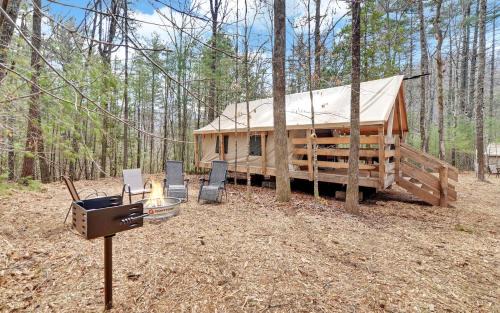 Suches Other | Unforgettable Georgia Glamping: Safari Tent Retreat in Suches