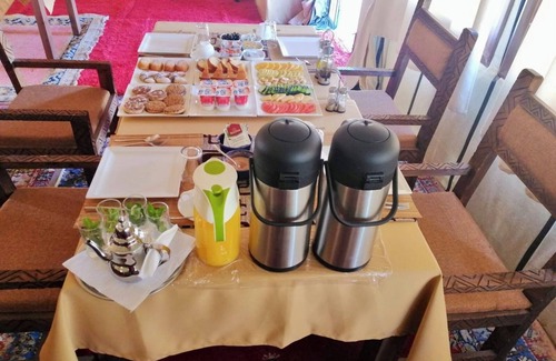 Merzouga RV Rental | Unforgettable night in luxury aunts in the Merzouga dessert!