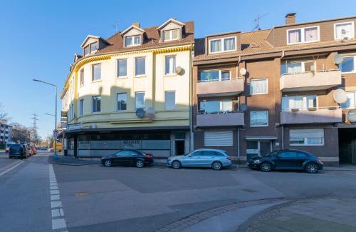 Duisburg Apartment | UNGLAUBLICHES ANGEBOT-Duisburg 4 Zimmer Apartment