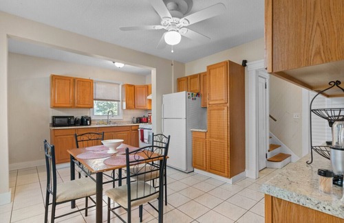 West Haven House | UNH Home Base 10 minutes from beach