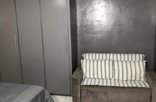 Vila Yolanda Apartment | Unidade independente em sobrado, confortável e familiar no coração de Foz! TÉRREO e piscina compartilhada