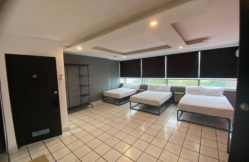 Monterrey Centro House | Unidades Privadas con AC-TV-WiFi y Estacionamiento en Centro de MTY