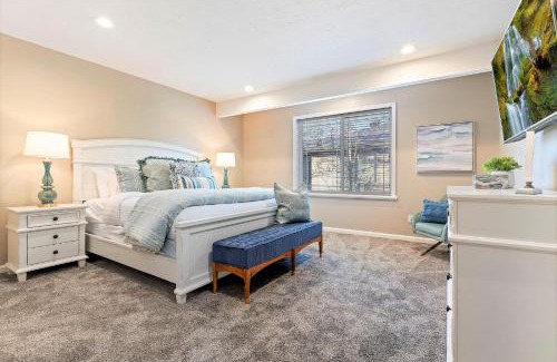 Midvale House | Union Crossroads in Salt Lake with Hot Tub and Park