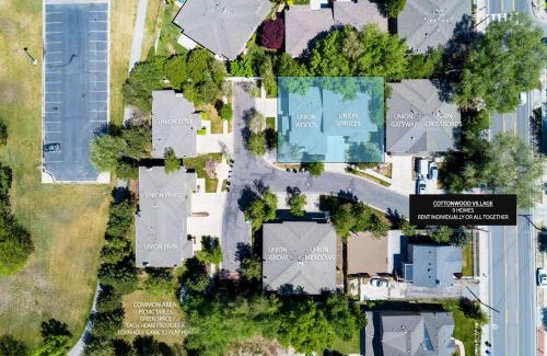 Midvale House | Union Duplex Woods and Spruces in Salt Lake with Hot Tub
