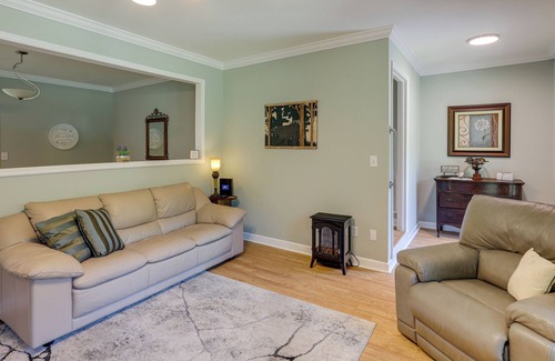 Union Mills House | Union Mills Retreat w/ Pond & 3 Stall Barns!