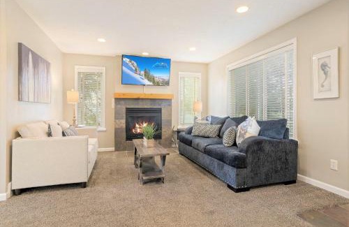 Midvale House | Union Park in Salt Lake with Hot Tub Near Park