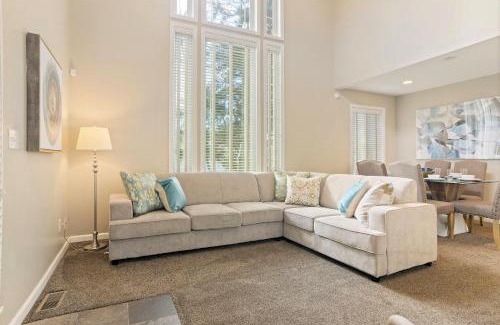 Midvale House | Union Park in Salt Lake with Hot Tub Near Park