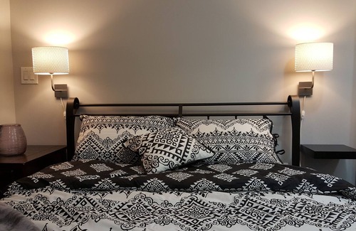 Historic Downtown Apartment | *UniQ-3Bdrm*.In HearT of DnTwn Jersey City!*5m-to-NY/Lower-Manh*20m-Mdtn!