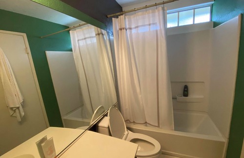 Waikoloa Condo | Unique 2 Bed, 2 Bath, Vault Ceilings, Full Kitchen, BBQ, Pools, Hot Tub, Pets OK