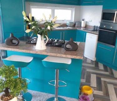 Rhyl House | Unique 2 bed lodge