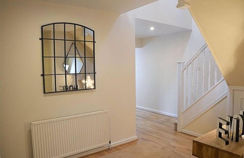 The Park Apartment | Unique 3 b'room house + free parking/city centre