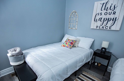 Heart of Chicago House | Unique Acapulco themed apartment located by the art district of Pilsen, Chicago
