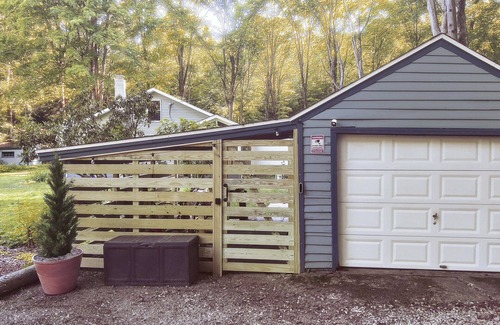 Normalville Cottage | Unique and cozy 3BD cottage in Laurel Highlands