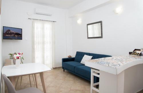 Skiros House | Unique Anoi House - In the Heart of Skyros Village