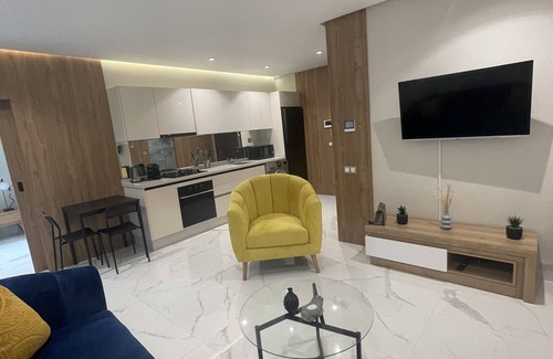 RACINE EXTENSION Apartment | Unique Apartment centrally located