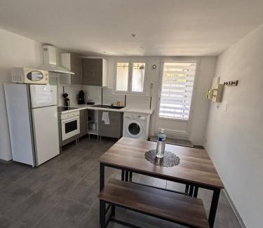 La Chamberte Apartment | UNIQUE Appartement cosy dans villa avec piscine très bien placé