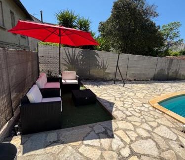 La Chamberte Apartment | UNIQUE Appartement cosy dans villa avec piscine très bien placé