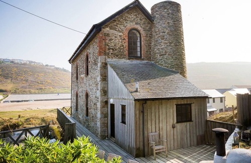 Porthtowan House | Unique Beachside Listed Cornish Engine House