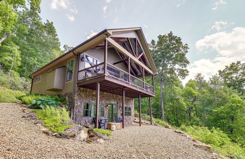 Burnsville Cottage | Unique Burnsville Home w/Mountain Views + Deck!