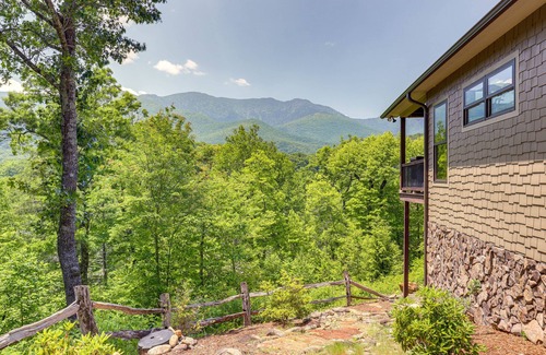 Burnsville Cottage | Unique Burnsville Home w/Mountain Views + Deck!