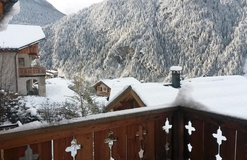 Peisey-Nancroix Ski Chalet | Unique Chalet in Peisey-nancroix Near ski Lift