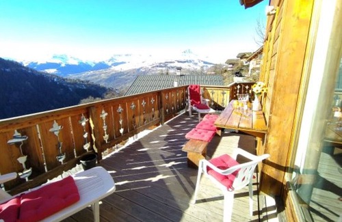 Peisey-Nancroix Ski Chalet | Unique Chalet in Peisey-nancroix Near ski Lift