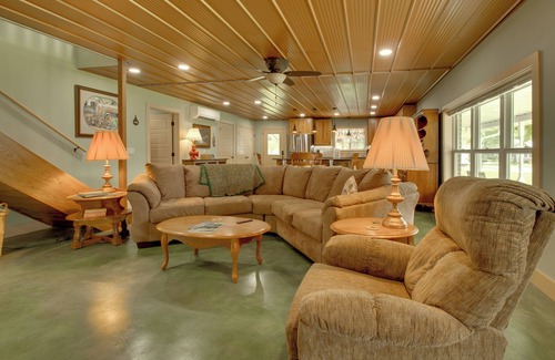 Cotter House | Unique Cotter Getaway w/Deck & Outdoor Dining!