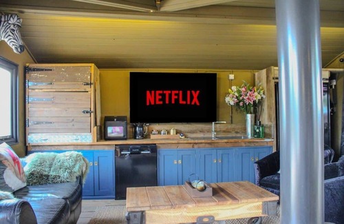 Glentham Cabin | Unique Country Cabin, Puppy Lounge and Games Room