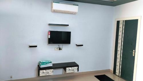 Morbi Apartment | Unique Couple Friendly Hotel